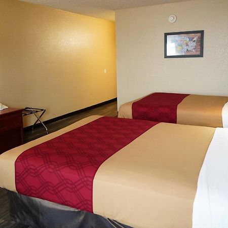 Econo Lodge Inn & Suites Kearney Exteriér fotografie