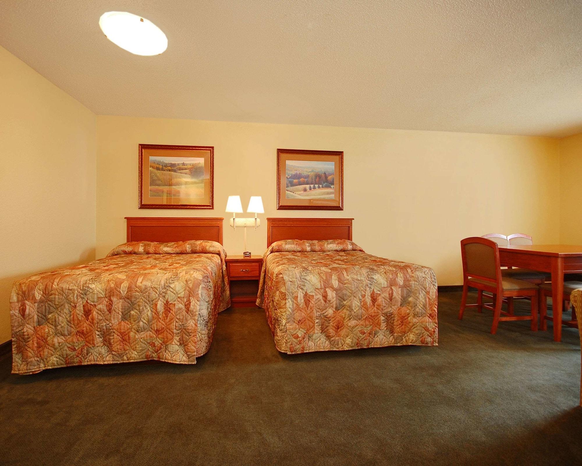 Econo Lodge Inn & Suites Kearney Exteriér fotografie